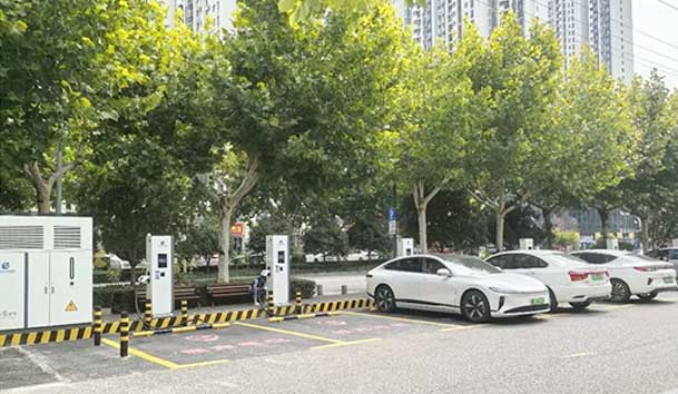 宜昌首批全液冷超充站投入运营，赢咖娱乐助力高质量充电基础设施建设