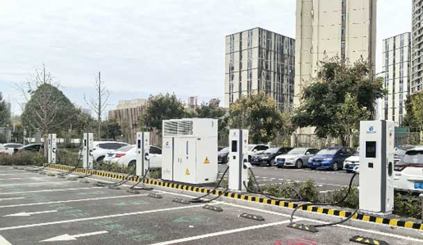 宜昌首批全液冷超充站投入运营，赢咖娱乐助力高质量充电基础设施建设(图2)